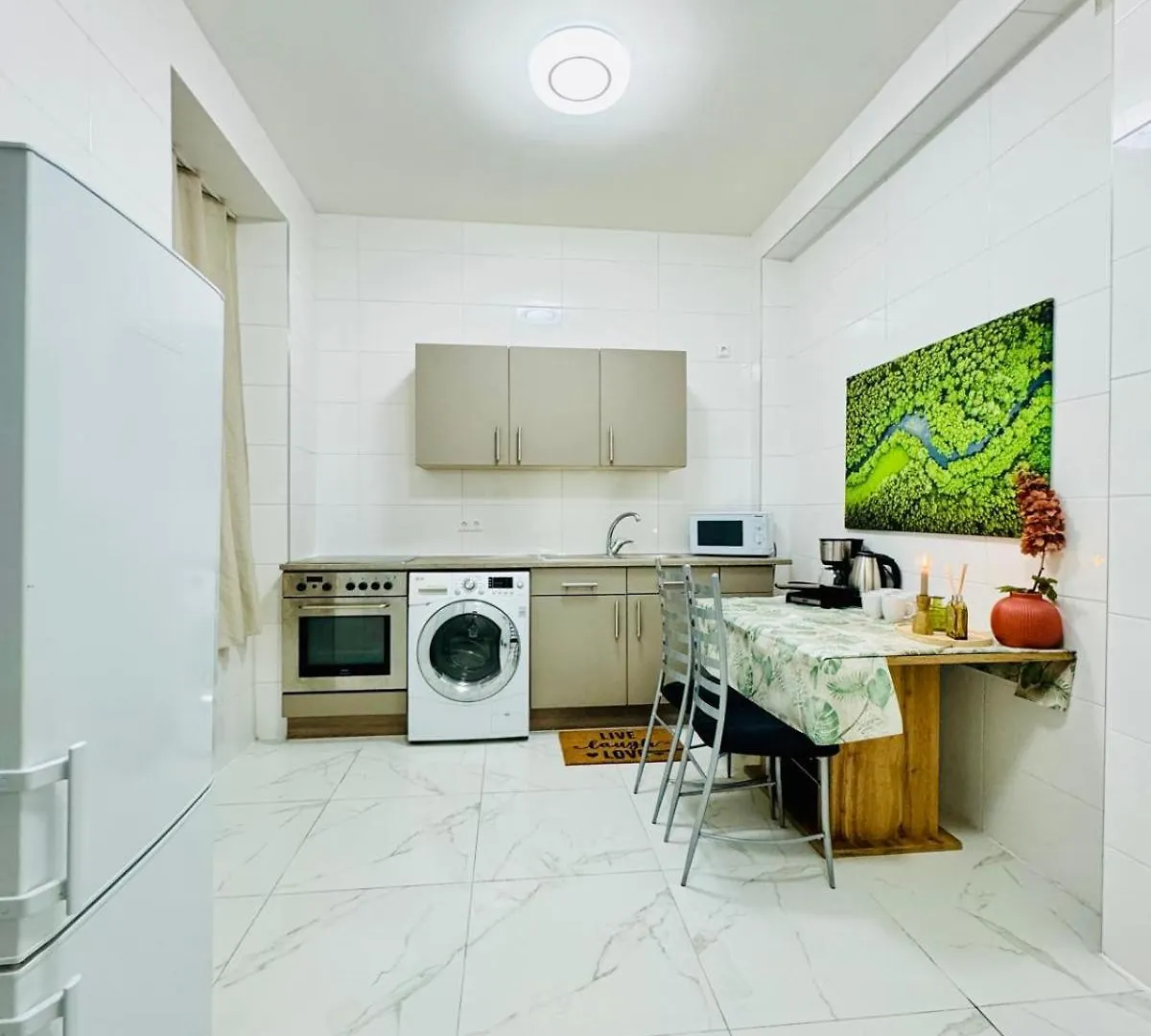 5Br Apartment, Only 10Min Walk To Matzleinsdorfer Platz Vienna Austria
