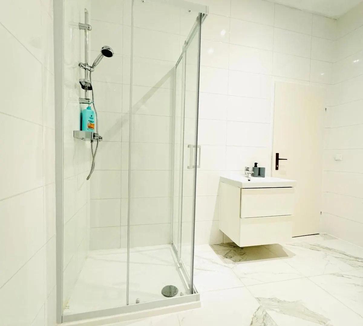 5Br Apartment, Only 10Min Walk To Matzleinsdorfer Platz Vienna Apartment