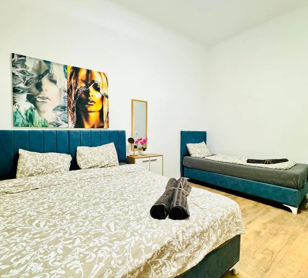 5Br Apartment, Only 10Min Walk To Matzleinsdorfer Platz Vienna 0*,  Austria