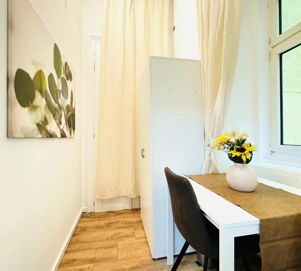 Apartment 5Br Apartment, Only 10Min Walk To Matzleinsdorfer Platz Vienna Austria