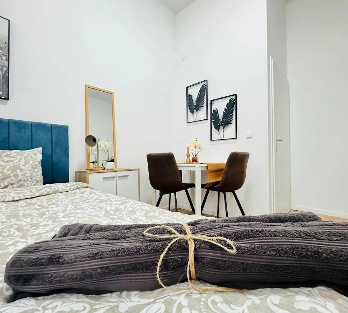 Apartment 5Br Apartment, Only 10Min Walk To Matzleinsdorfer Platz Vienna
