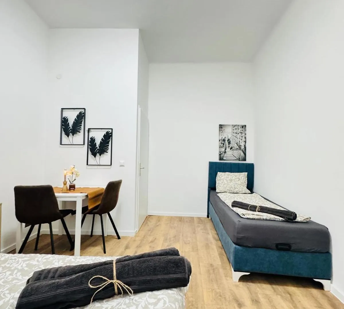 Apartment 5Br Apartment, Only 10Min Walk To Matzleinsdorfer Platz Vienna Austria