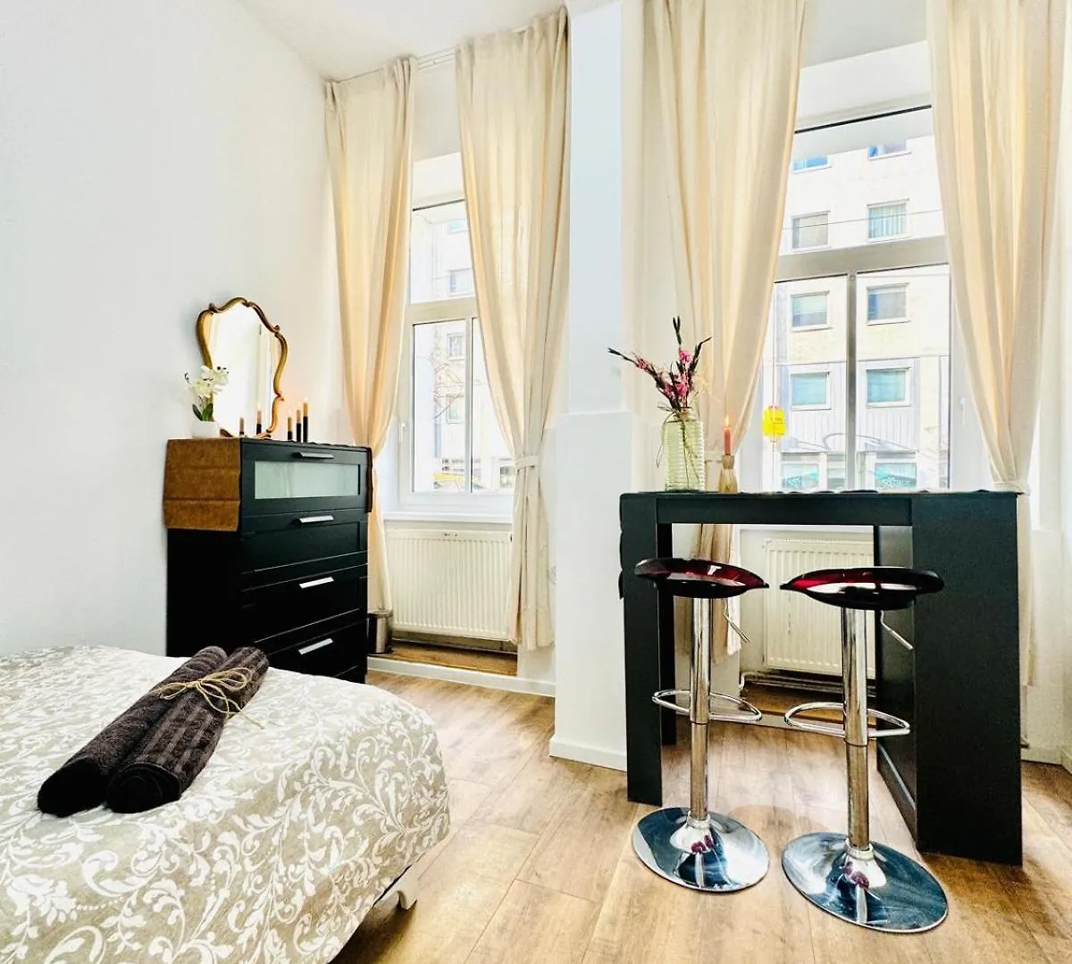 5Br Apartment, Only 10Min Walk To Matzleinsdorfer Platz Vienna Apartment